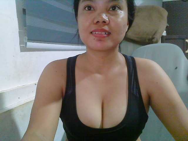 Courtney01 live cam on BongaCams