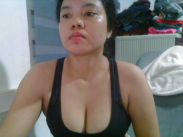 Courtney01 live cam on BongaCams