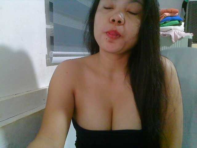 Courtney01 live cam on BongaCams