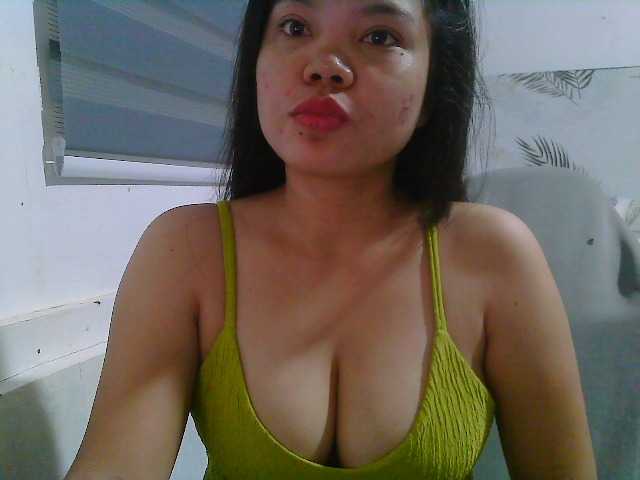 Courtney01 live cam on BongaCams