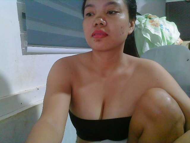 Courtney01 live cam on BongaCams