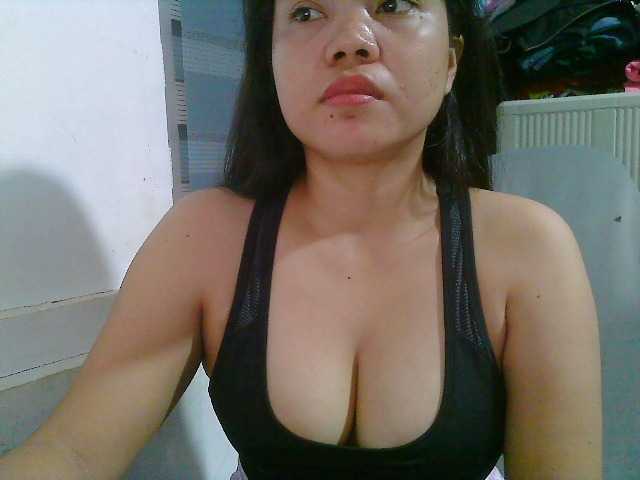 Courtney01 live cam on BongaCams