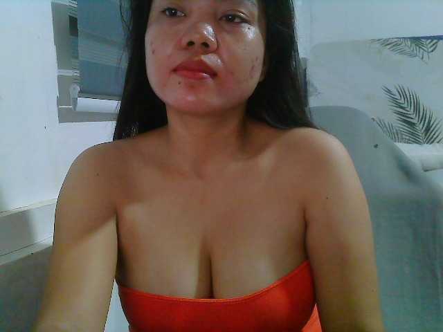 Courtney01 live cam on BongaCams