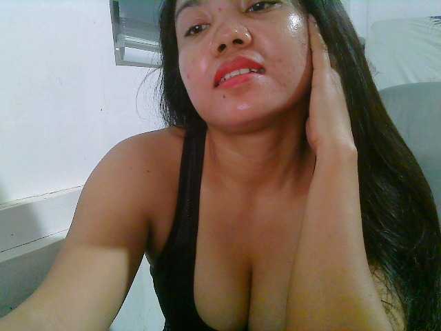 Courtney01 live cam preview