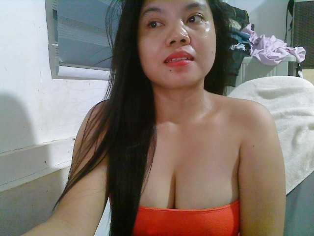 Courtney01 live cam on BongaCams