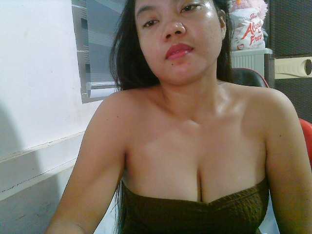Courtney01 live cam on BongaCams
