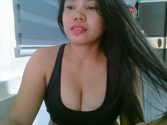Courtney01 live cam on BongaCams