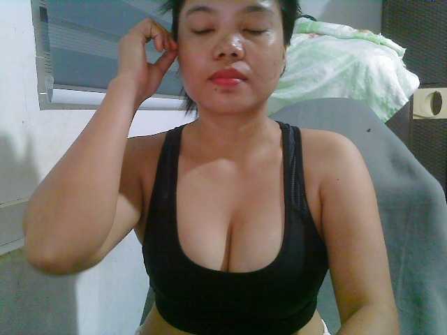 Courtney01 live cam on BongaCams