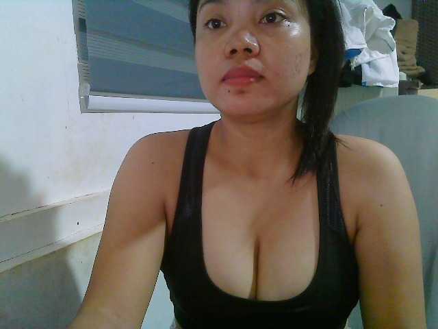 Courtney01 live cam on BongaCams