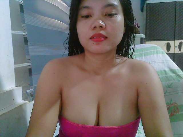 Courtney01 live cam on BongaCams