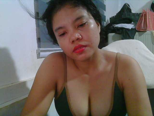 Courtney01 live cam on BongaCams