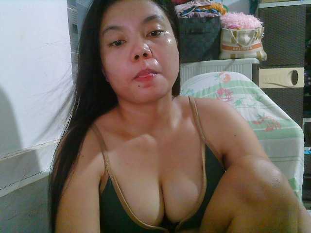 Courtney01 live cam on BongaCams