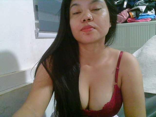 Courtney01 live cam on BongaCams