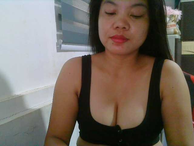 Courtney01 live cam on BongaCams