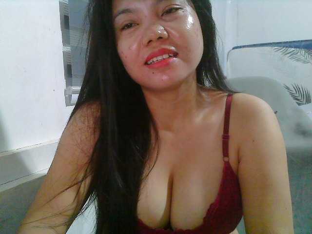 Courtney01 live cam on BongaCams