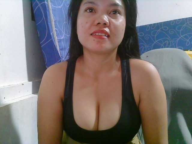 Courtney01 live cam on BongaCams