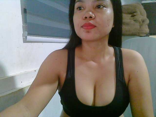 Courtney01 live cam on BongaCams