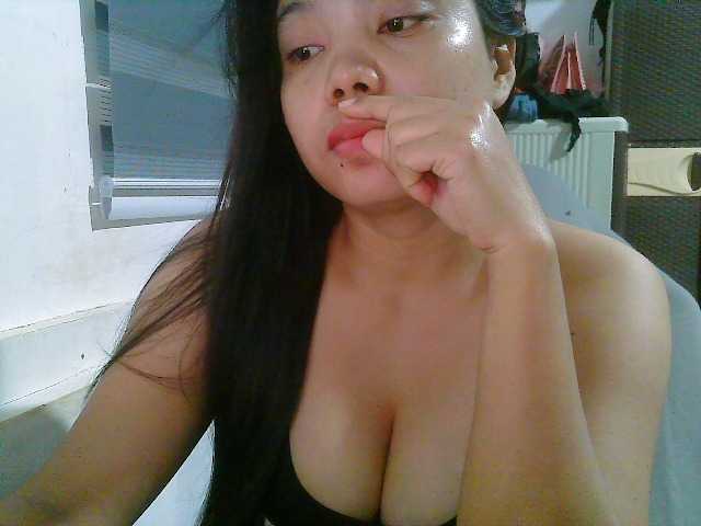 Courtney01 live cam on BongaCams