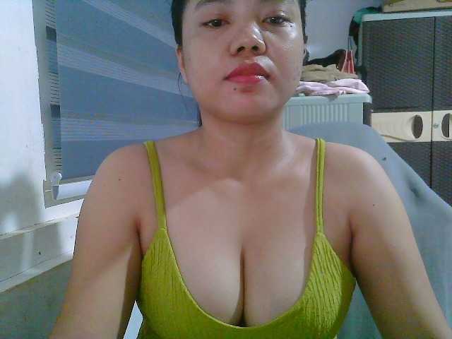 Courtney01 live webcam show