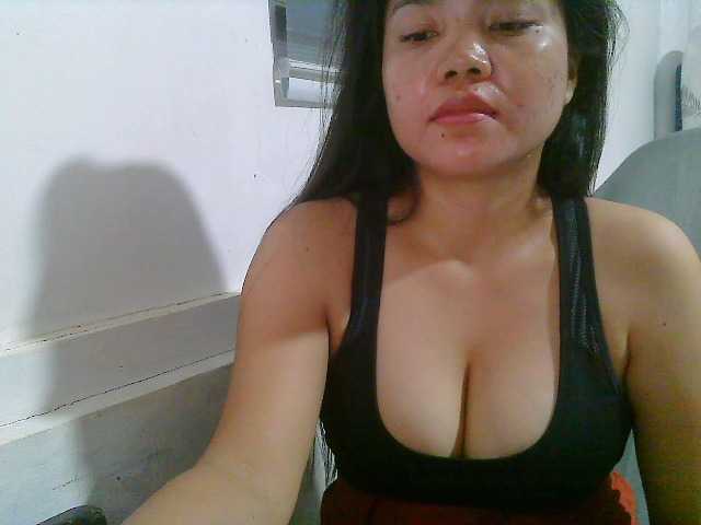 Courtney01 live cam on BongaCams