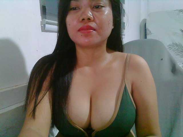 Courtney01 live cam preview