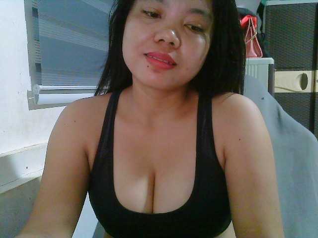 Courtney01 live cam on BongaCams
