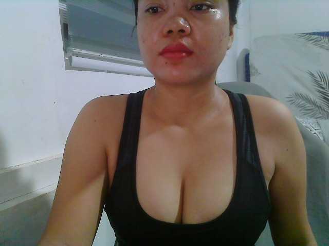 Courtney01 live cam on BongaCams