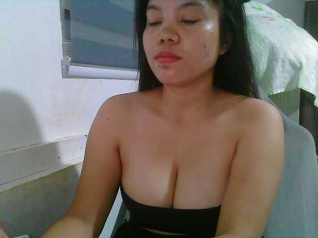 Courtney01 live cam on BongaCams