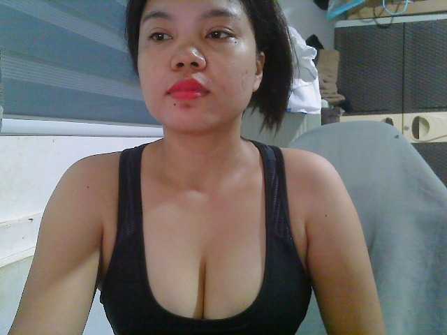 Courtney01 live cam on BongaCams