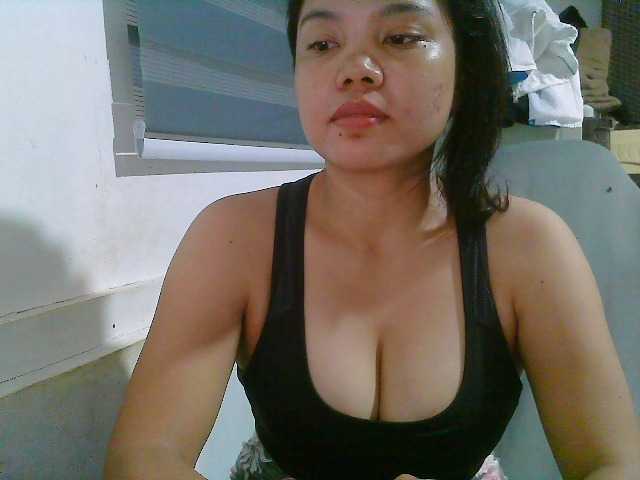 Courtney01 live cam on BongaCams