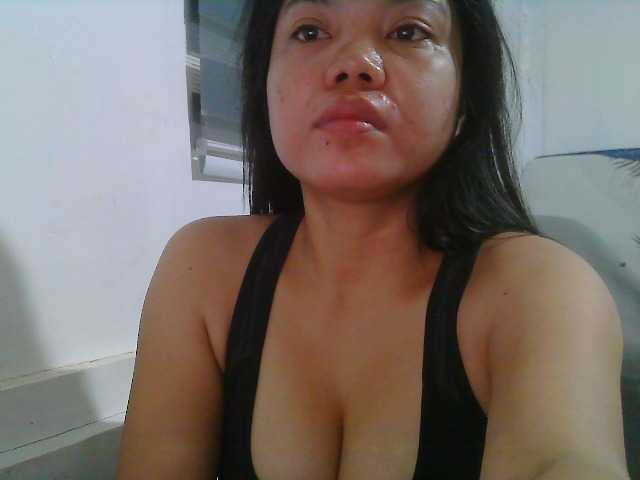 Courtney01 live cam on BongaCams
