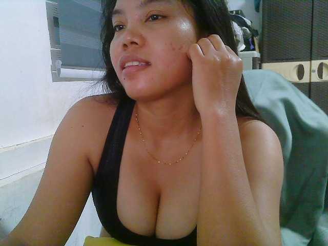 Courtney01's BongaCams show and profile