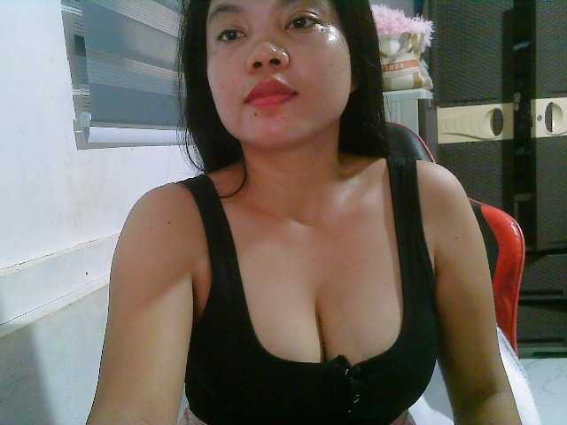 Courtney01 live cam on BongaCams