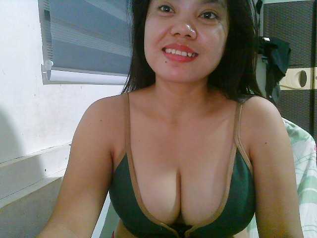 Courtney01 live cam on BongaCams