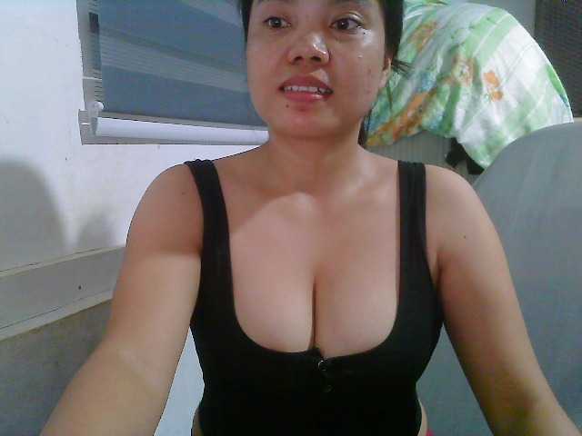 Courtney01 live cam on BongaCams