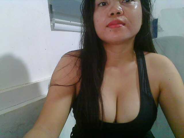 Courtney01 live cam on BongaCams