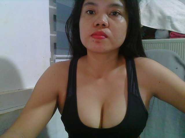Courtney01 live cam on BongaCams