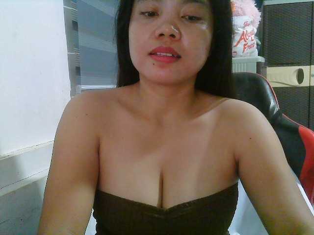 Courtney01 live cam on BongaCams