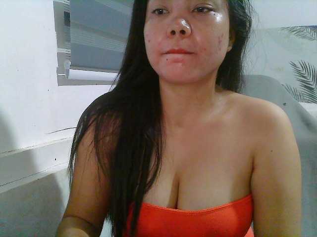 Courtney01 live cam on BongaCams