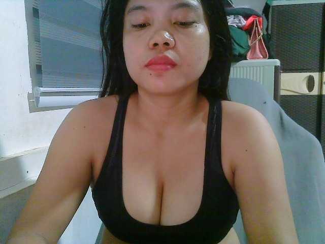Courtney01 live cam on BongaCams