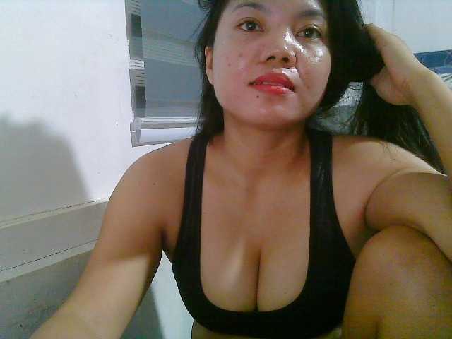 Courtney01 live cam on BongaCams