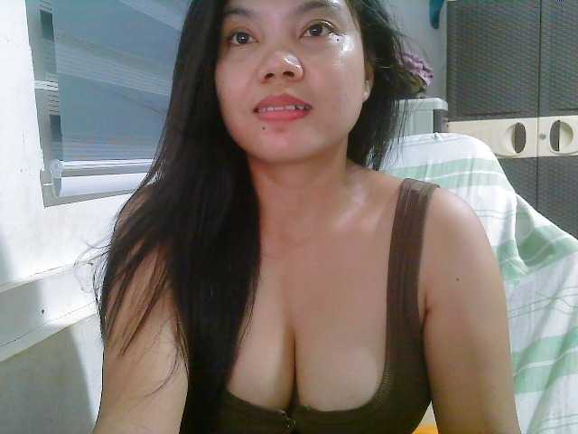 Courtney01 live cam on BongaCams