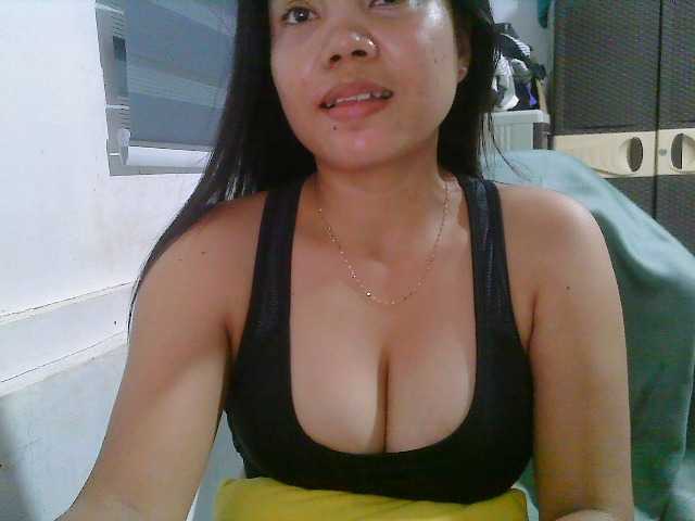 Courtney01's BongaCams show and profile