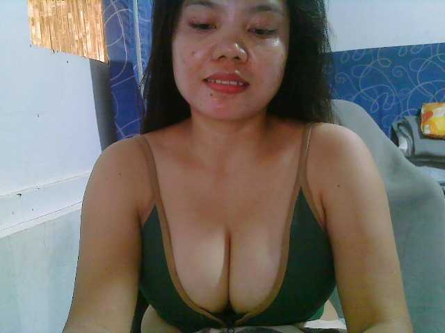 Courtney01 live cam on BongaCams