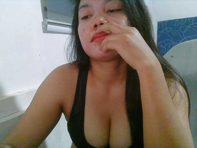 Courtney01 live cam on BongaCams