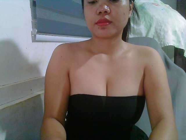 Courtney01 live cam on BongaCams