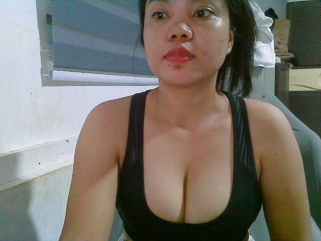 Courtney01 live cam on BongaCams