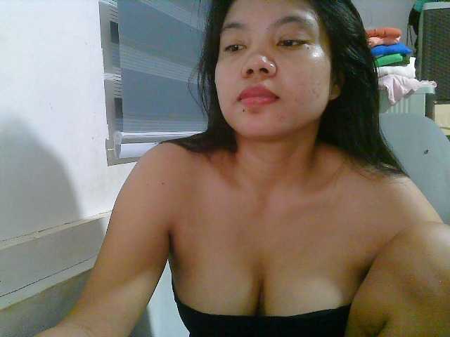 Courtney01 live cam on BongaCams