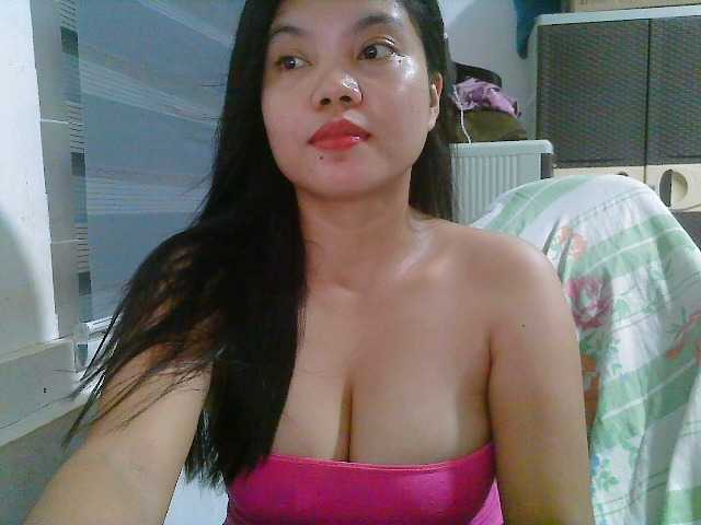 Courtney01 live cam on BongaCams