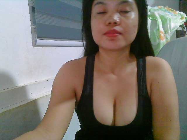 Courtney01 live cam on BongaCams
